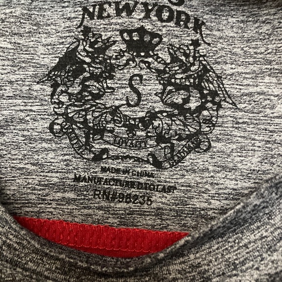 XIOS T- Shirt Men’s Size S Crew Neck Short Sleeve Red Graphic Print Tees - Picture 6 of 7